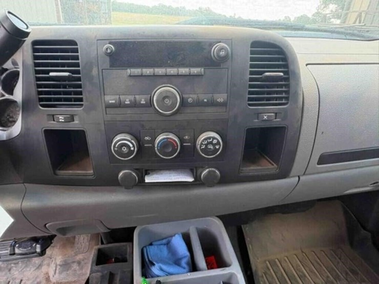 2007-chevrolet-2500hd-image-13