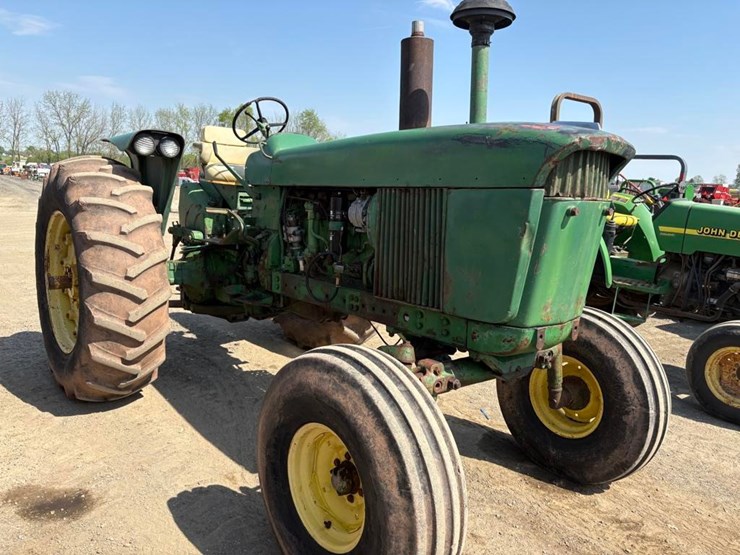 john-deere-4020-image-1