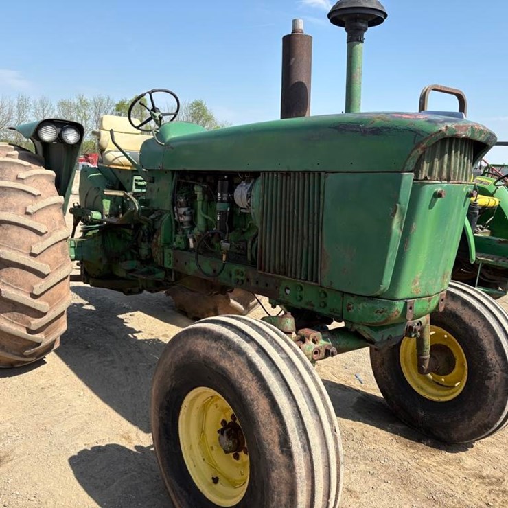 JOHN DEERE 4020