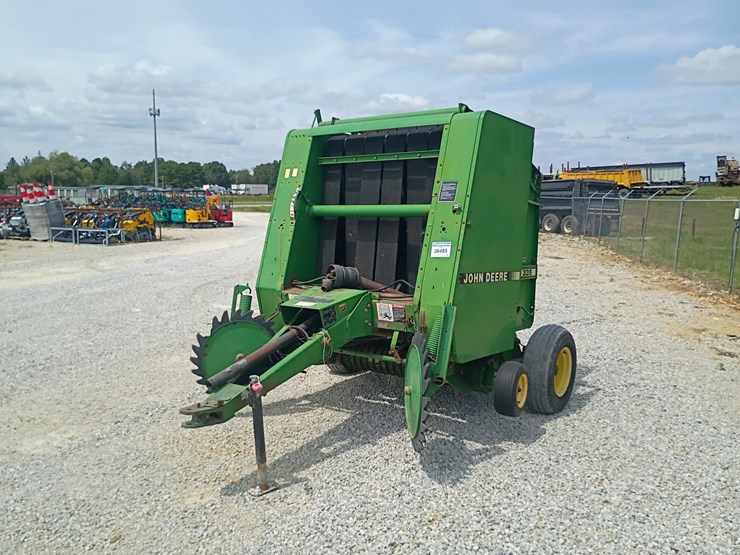john-deere-335-image-1