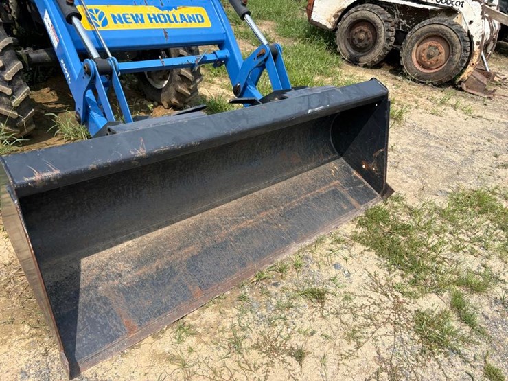 new-holland-boomer-3040-image-6