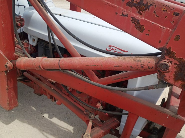 ford-tractor-image-41