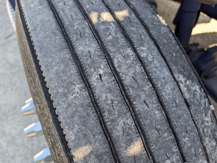 2018-kenworth-t680-image-110