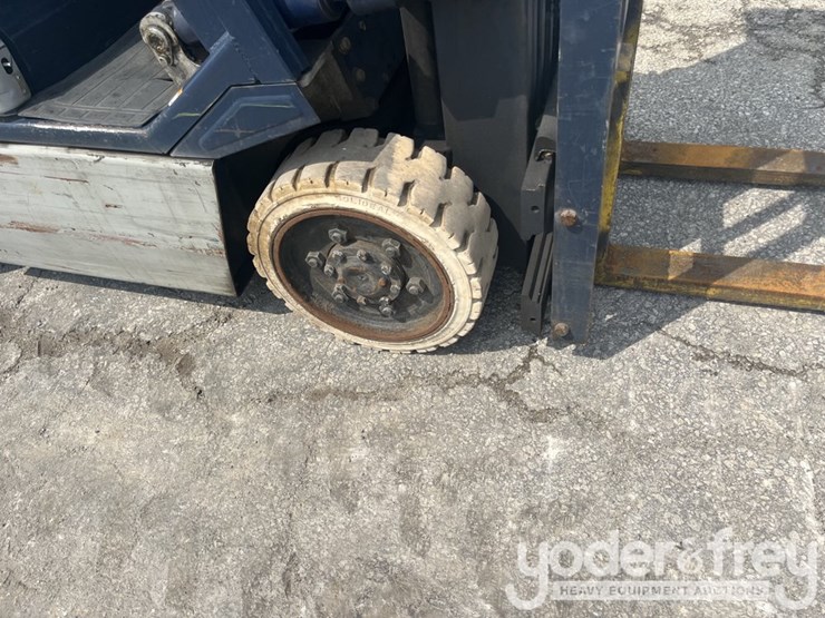 komatsu-fg25st-11-image-8