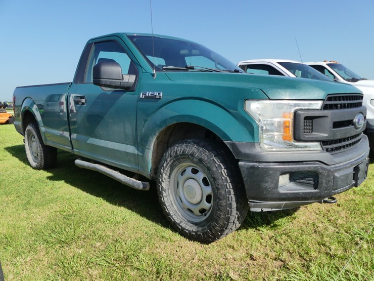 2019-ford-f150-xl-image-2