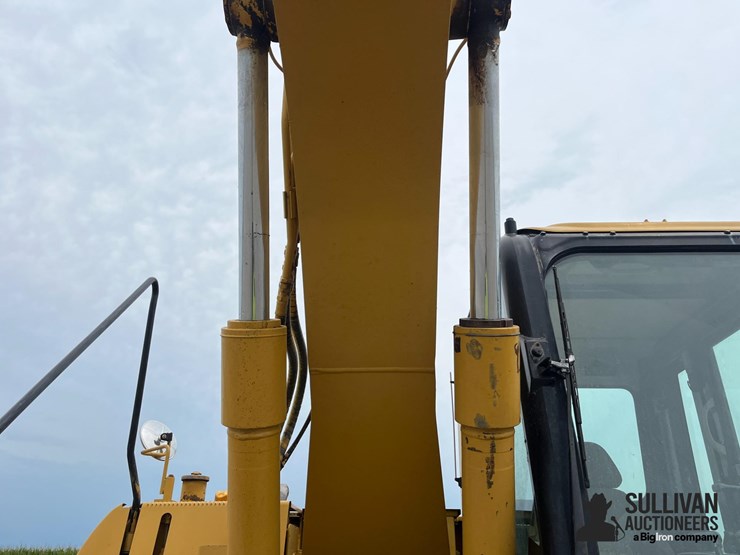 2004-caterpillar-311c-u-image-14