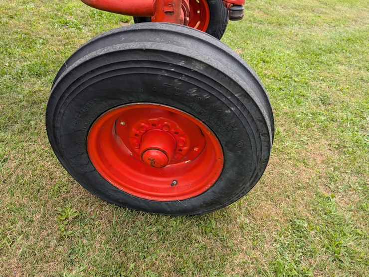 case-730-tractor-image-68