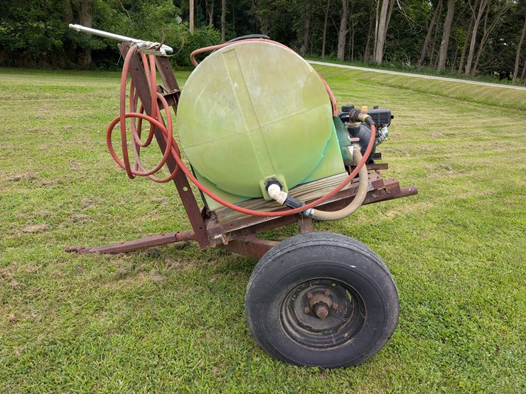 pull-type-120-gallon-sprayer-image-2