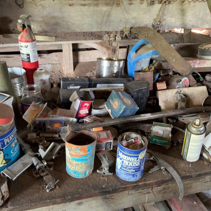 Contents of work bench, miscellaneous tools. #276