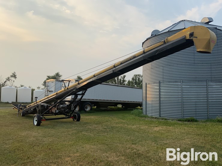 convey-all-1045hdmk-self-propelled-field-conveyor-image-3