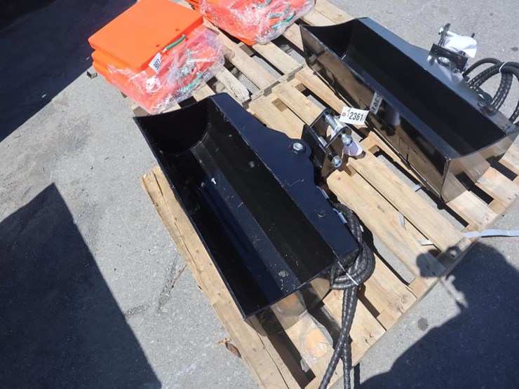 tpm-32"-hydraulic-tilt-bucket-image-1