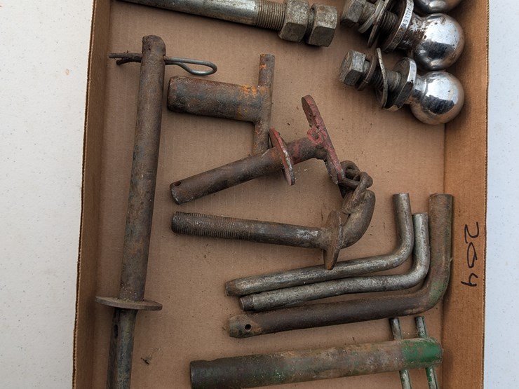 assortment-of-trailer-balls-&-hitch-pins.-#204-image-1