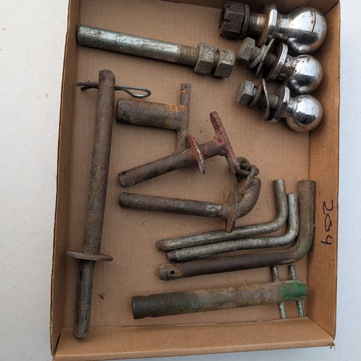 Assortment of trailer balls & hitch pins. #204