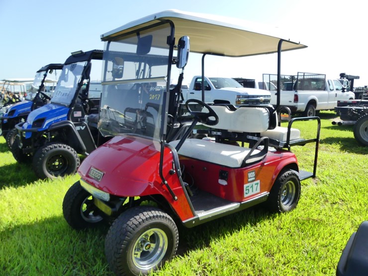 ez-go-golf-cart-image-1