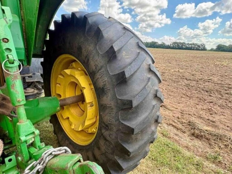 2013-john-deere-7330-image-7