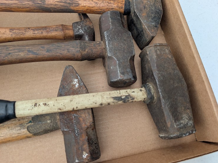 assortment-of-hammers.-#214-image-3