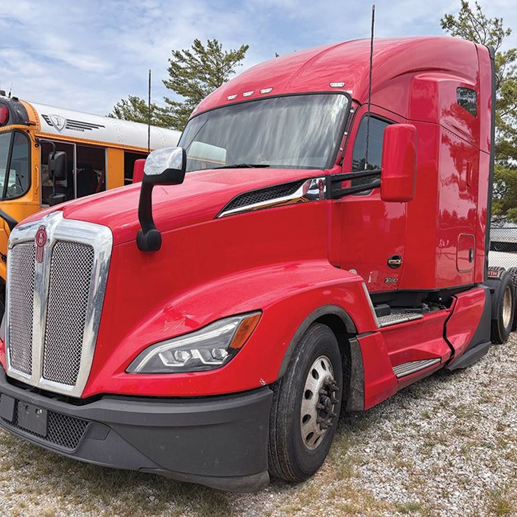2022 KENWORTH T680