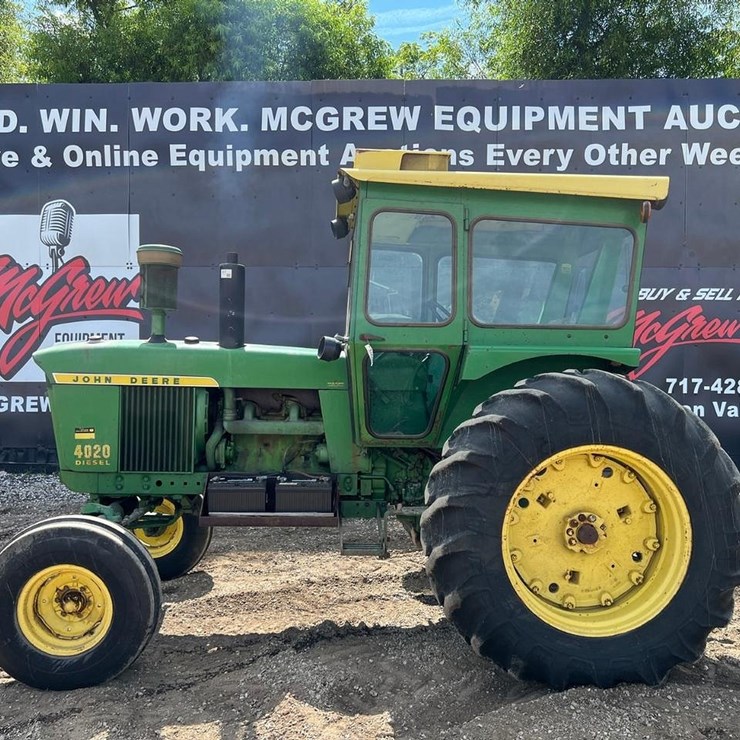 JOHN DEERE 4020