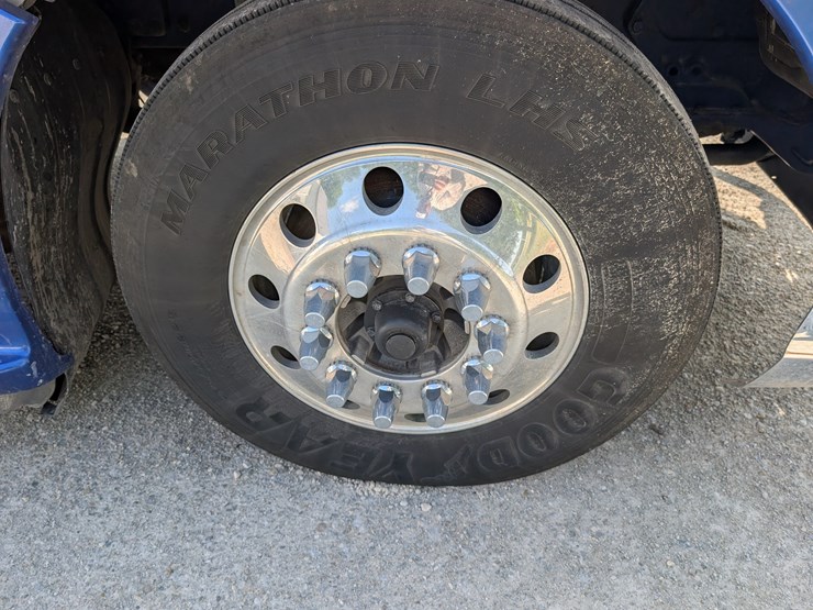 2018-kenworth-t680-image-70