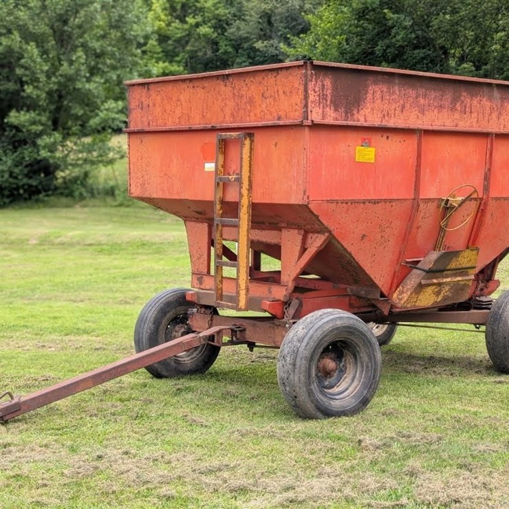 J&M wagon