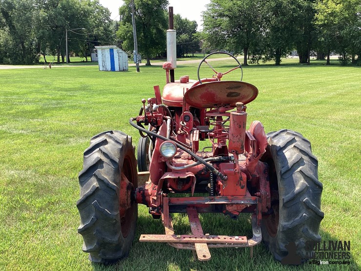 1944-farmall-a-2wd-tractor-w/belly-blade-image-6