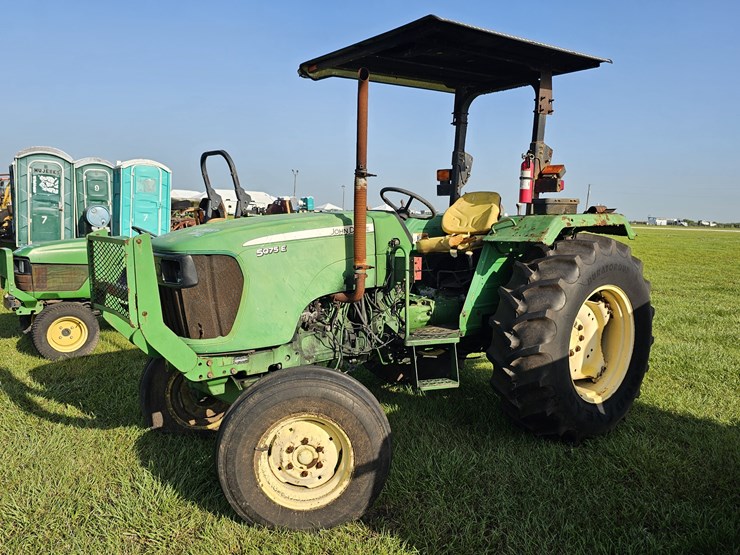 john-deere-5075e-image-1