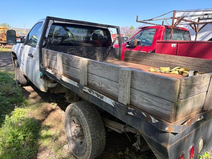 2008-gmc-2500-image-12