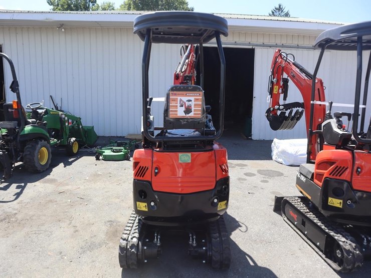 tpm-20kh-mini-excavator-image-6