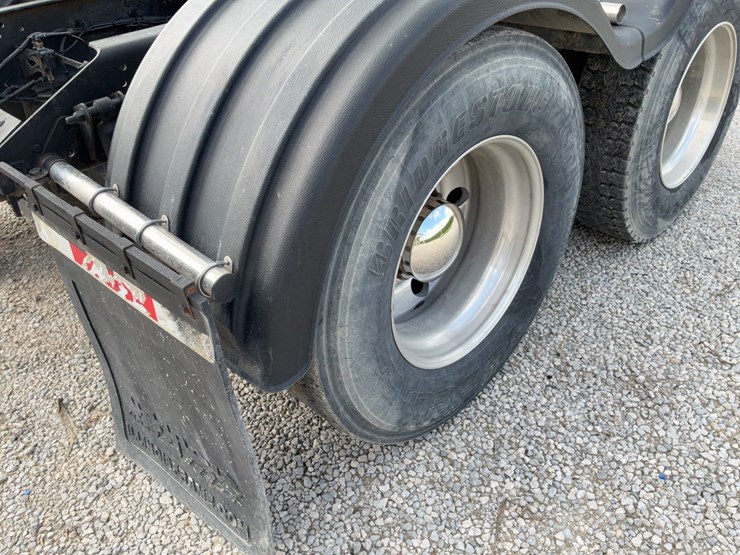 2008-kenworth-t800-image-33