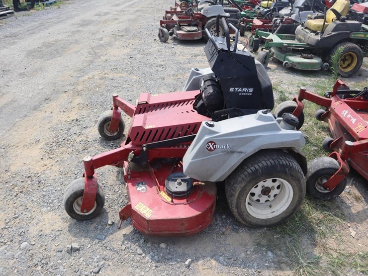 exmark-staris-61in-stand-on-mower-image-5