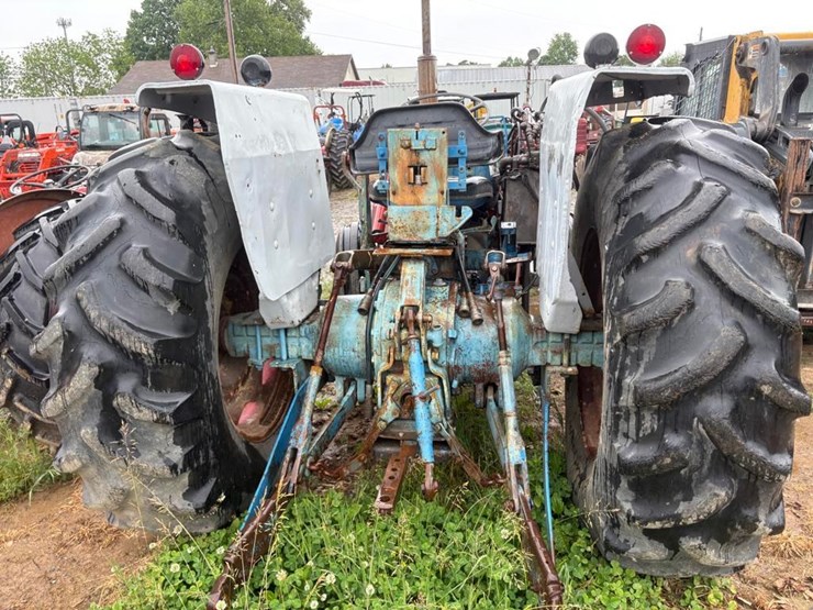 ford-4600-image-11