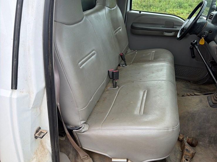1999-ford-f250-xl-image-24