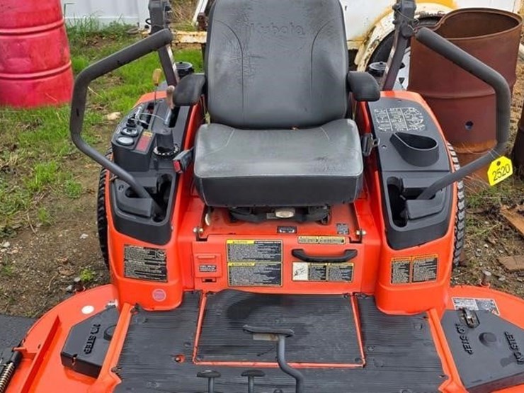 kubota-zd331-image-13