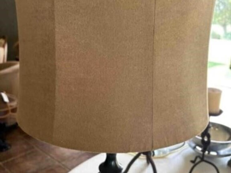 table-lamp-image-3