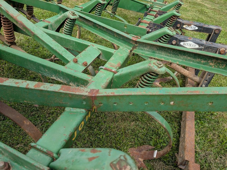 john-deere-1010-image-26