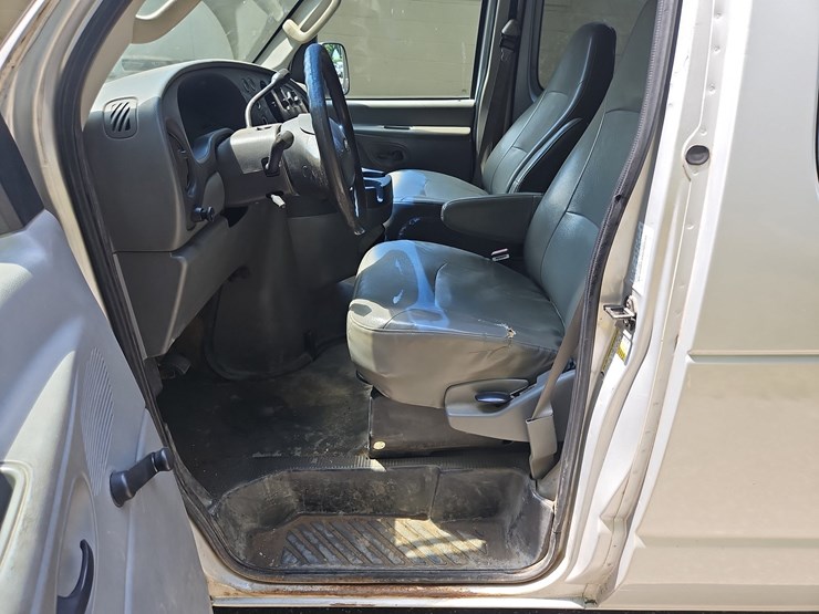 2007-ford-e350-image-20