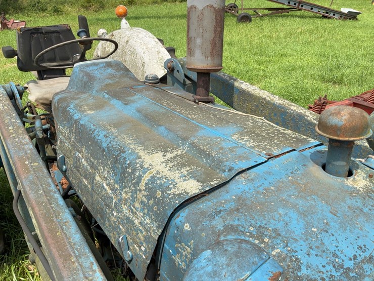 ford-4000-image-4