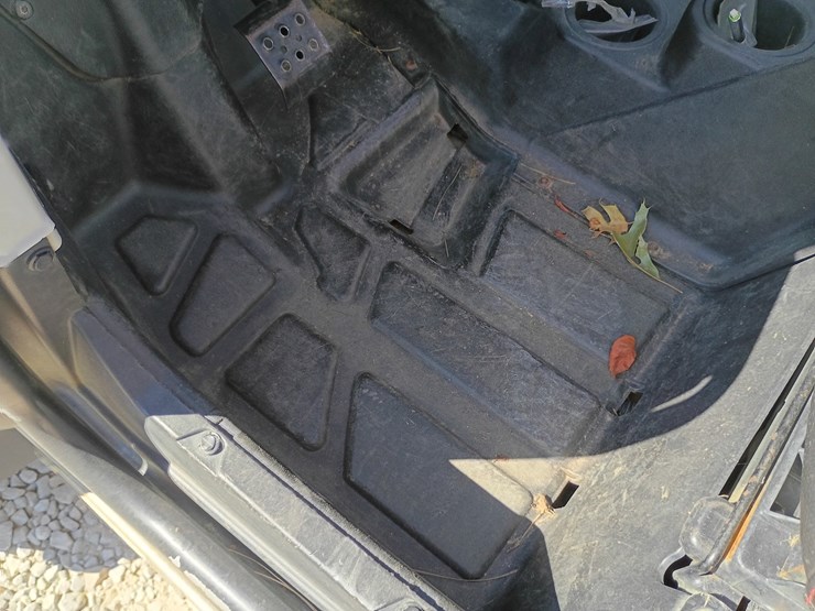 2012-polaris-rzr-900-image-16