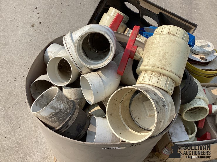 misc-pallet-of-plumbing-supplies-image-5