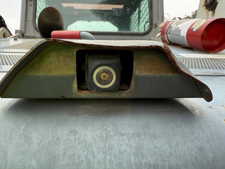 2018-takeuchi-tl12r2-image-16