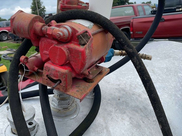 500-gallon-fuel-tank-with-electric-pump-image-6