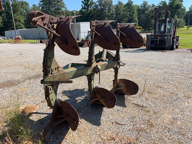 john-deere-3-bottom-flip-plow-image-5