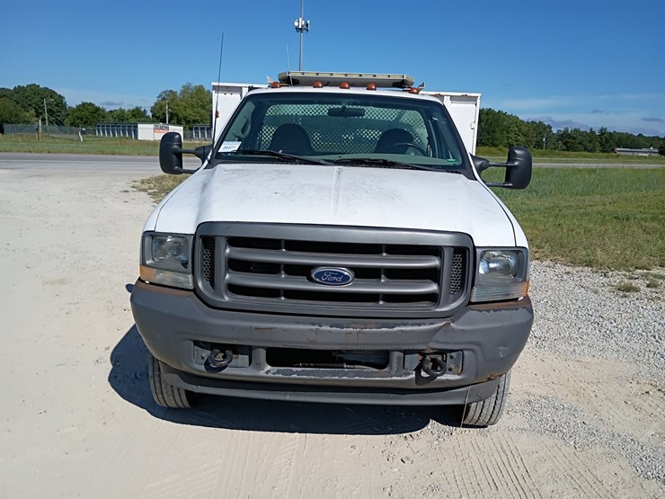 2002-ford-f450-image-12