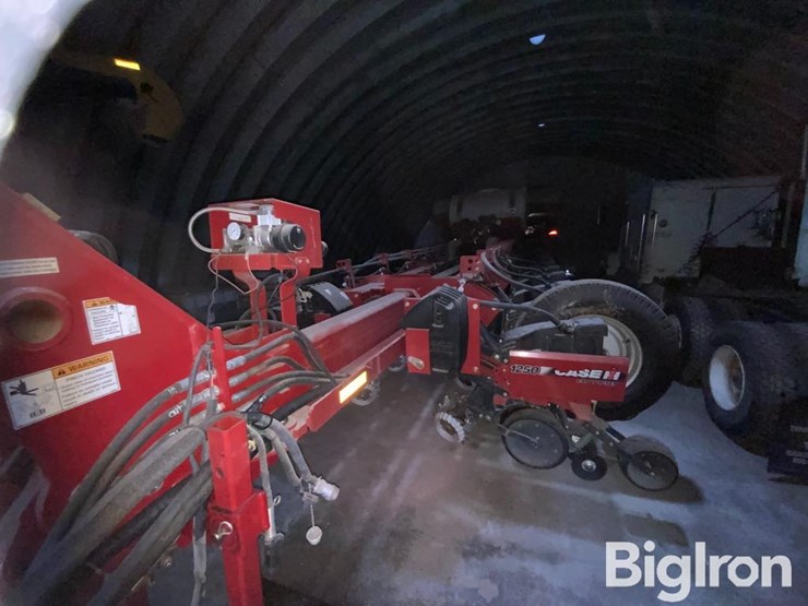 2012-case-ih-1250-image-9