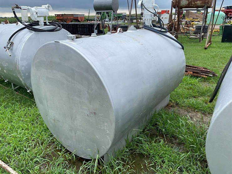 500-gallon-fuel-tank-with-electric-pump-image-4
