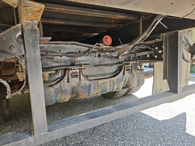 2011-ford-f350-image-18