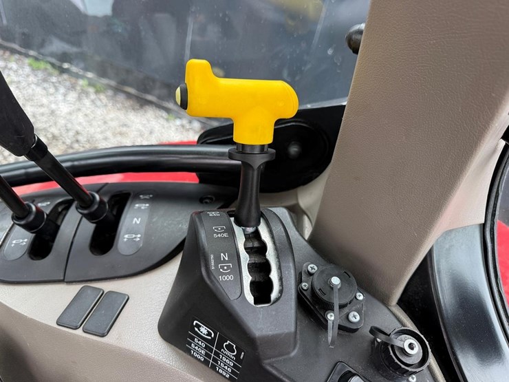 case-ih-vestrum-100-image-32