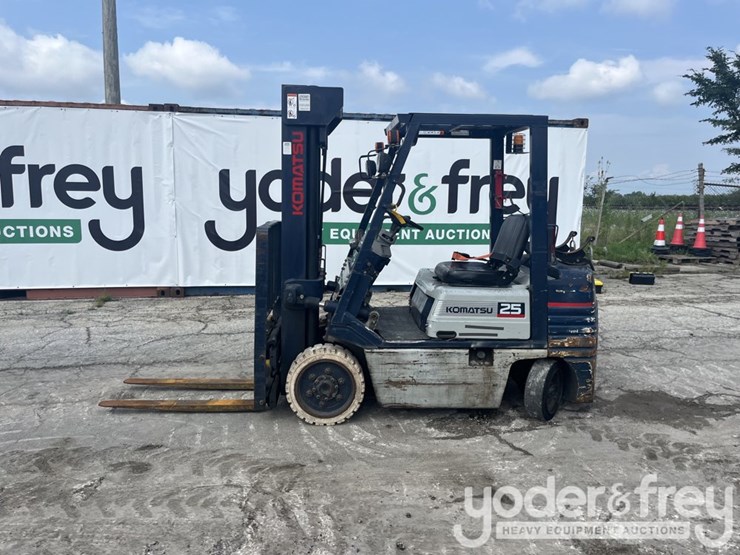 komatsu-fg25st-11-image-2