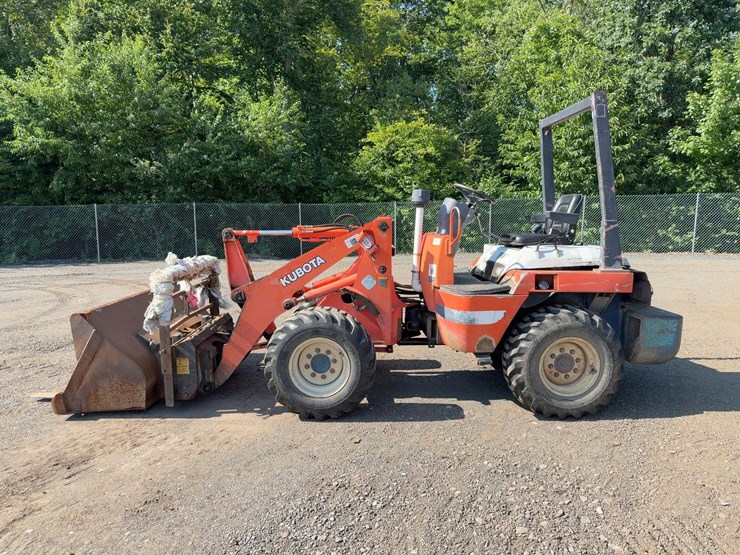 2000-kubota-r420-image-2