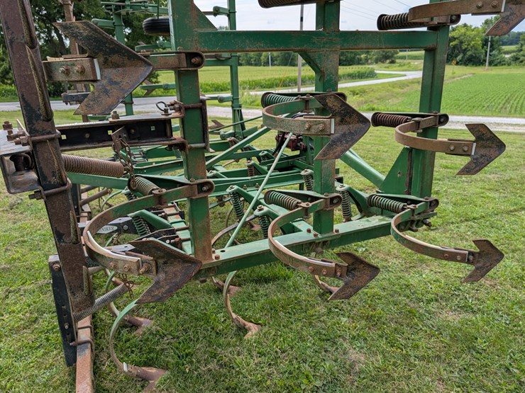 john-deere-1010-image-31